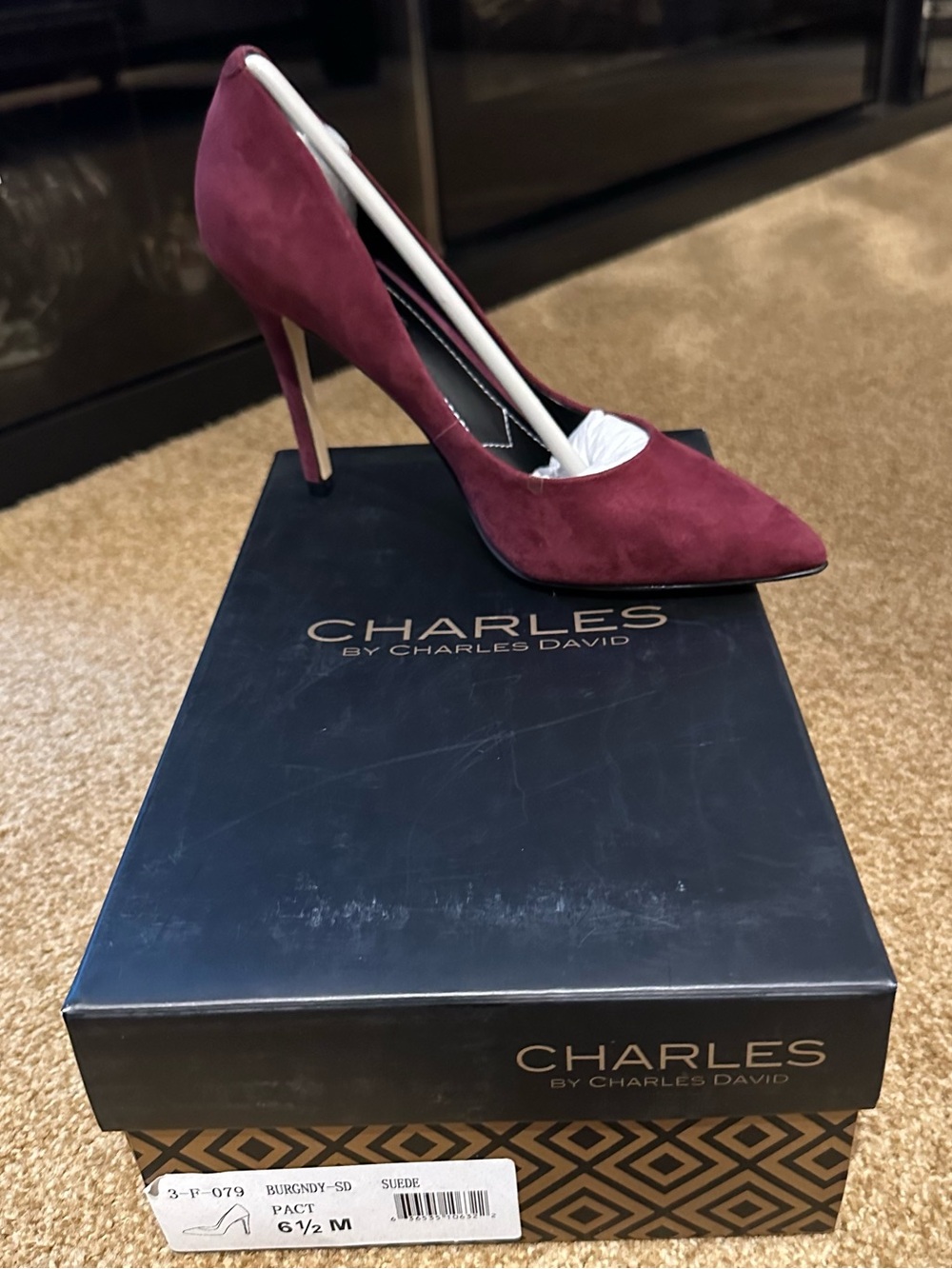 Charles By Charles David Burgundy Suede Pointed Toe Stiletto Pump Style Pact